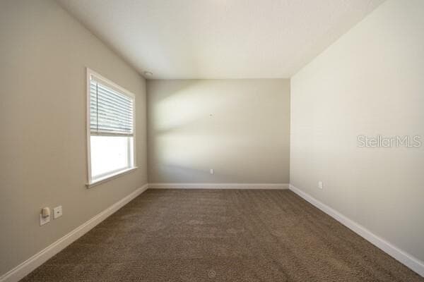 21 LANCELOT DRIVE — photo 30 of 39