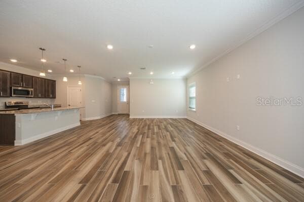 21 LANCELOT DRIVE — photo 13 of 39
