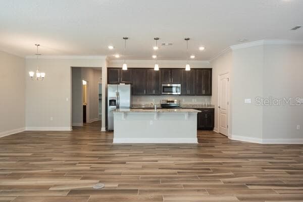 21 LANCELOT DRIVE — photo 5 of 39