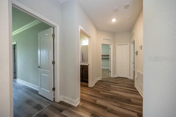 21 LANCELOT DRIVE — photo 21 of 39