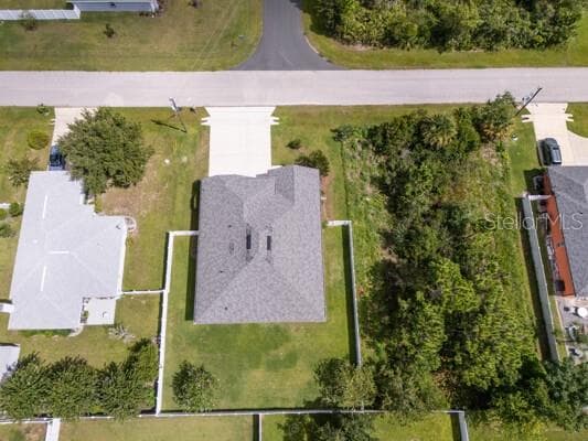 21 LANCELOT DRIVE — photo 37 of 39