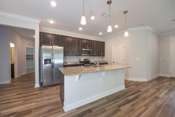 21 LANCELOT DRIVE — photo 6 of 39