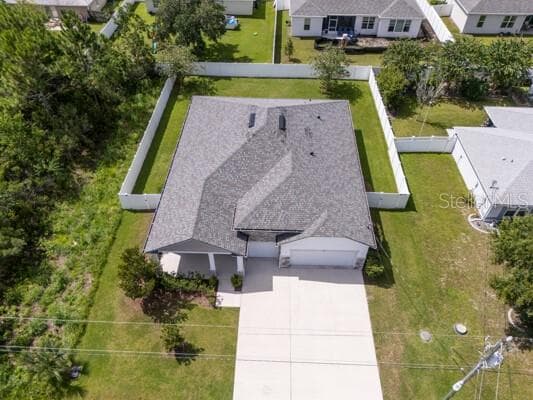 21 LANCELOT DRIVE — photo 3 of 39