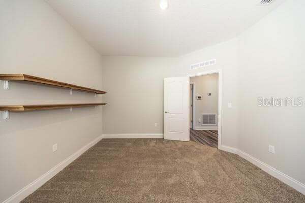 21 LANCELOT DRIVE — photo 27 of 39