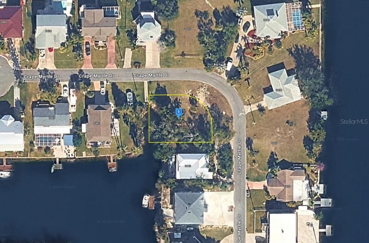 3451 CRAPE MYRTLE DRIVE — photo 1 of 6