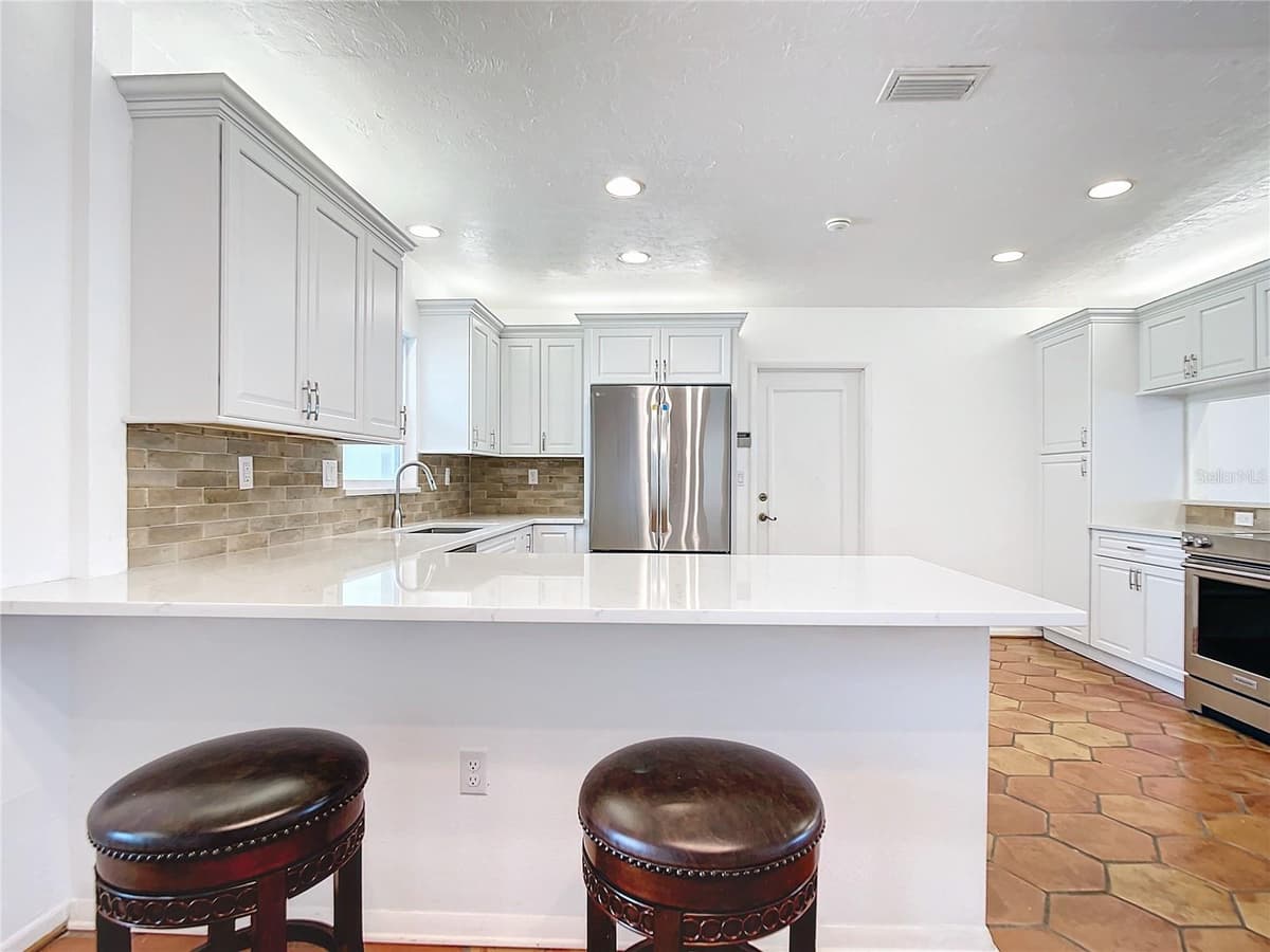 919 KEY WAY — photo 14 of 70
