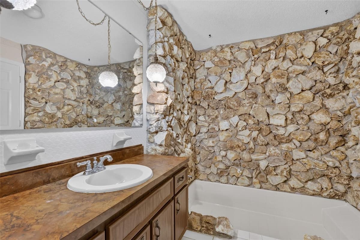 33718 PICCIOLA DRIVE — photo 33 of 90
