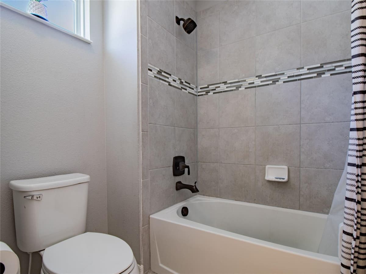 112 HAMLET LOOP — photo 26 of 37
