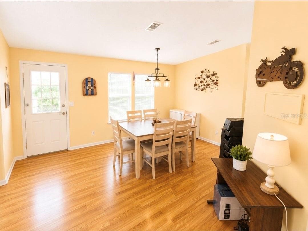 74 STRAPHMORE DRIVE — photo 10 of 46