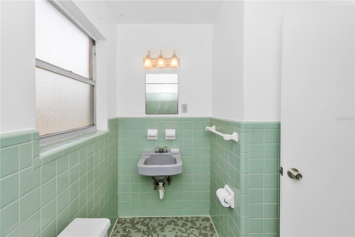 1106 MYRTLE LANE — photo 20 of 29