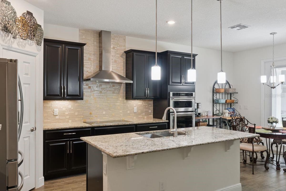 3169 PINENUT DRIVE — photo 10 of 49