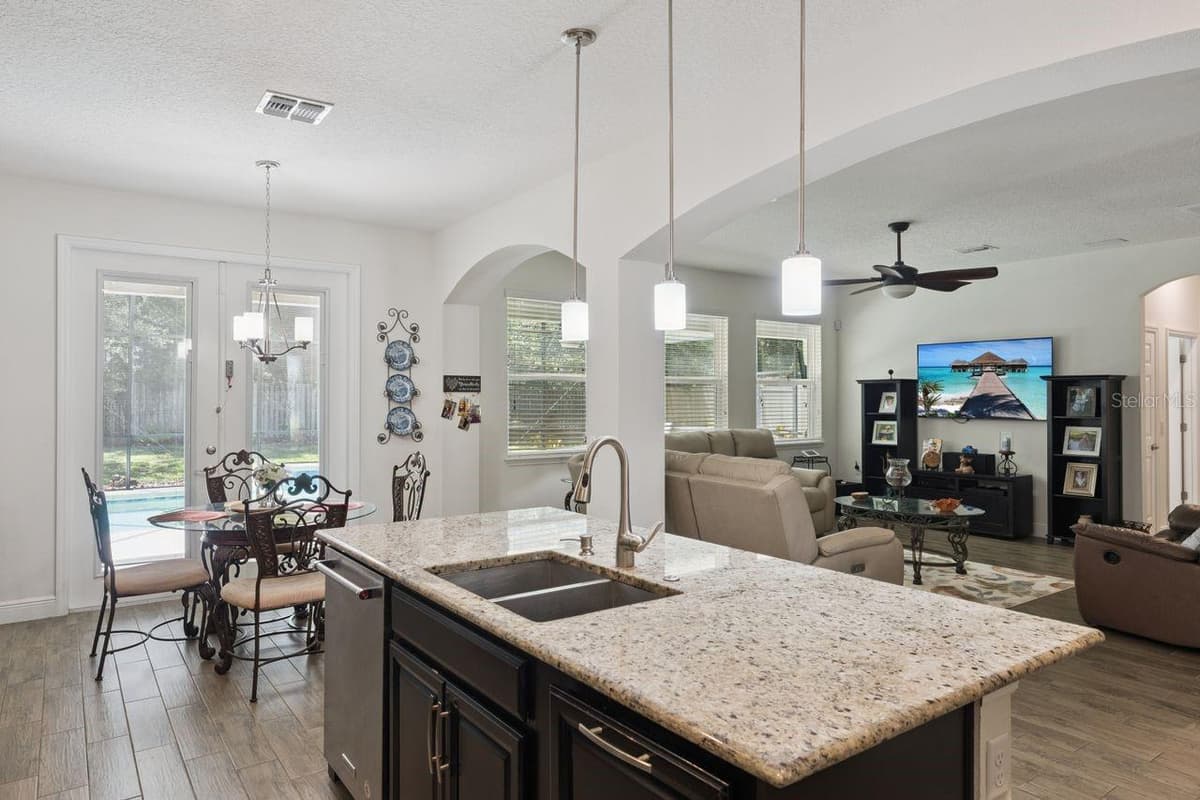3169 PINENUT DRIVE — photo 12 of 49