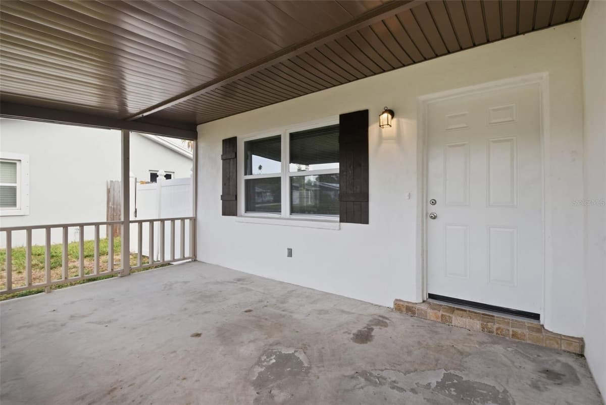 1842 SHORE ACRES BOULEVARD — photo 7 of 46