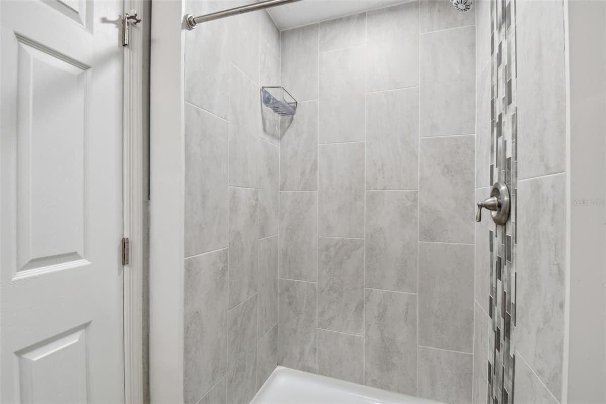 1842 SHORE ACRES BOULEVARD — photo 38 of 46
