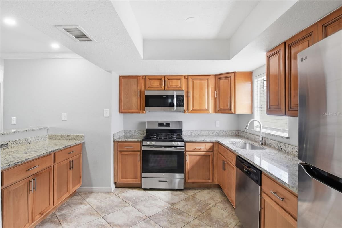 1842 SHORE ACRES BOULEVARD — photo 16 of 46