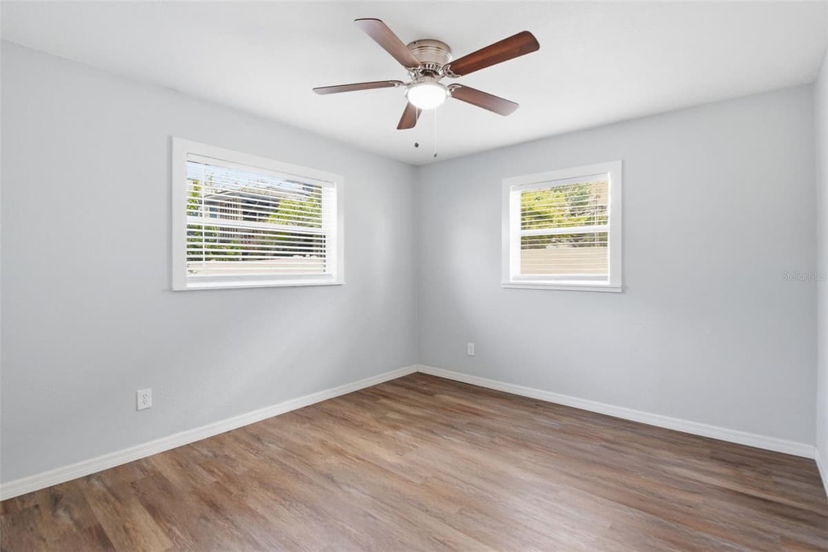1842 SHORE ACRES BOULEVARD — photo 26 of 46