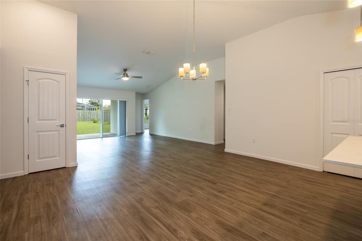 196 FRONTIER DRIVE — photo 10 of 35