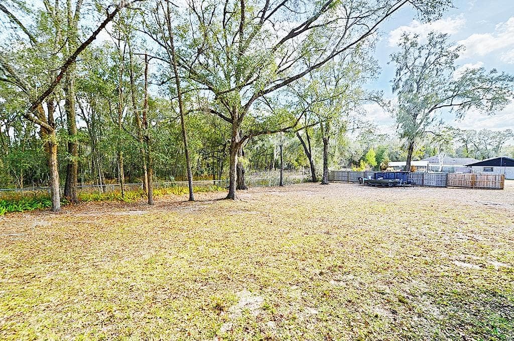5025 HUMMINGBIRD AVENUE — photo 24 of 30