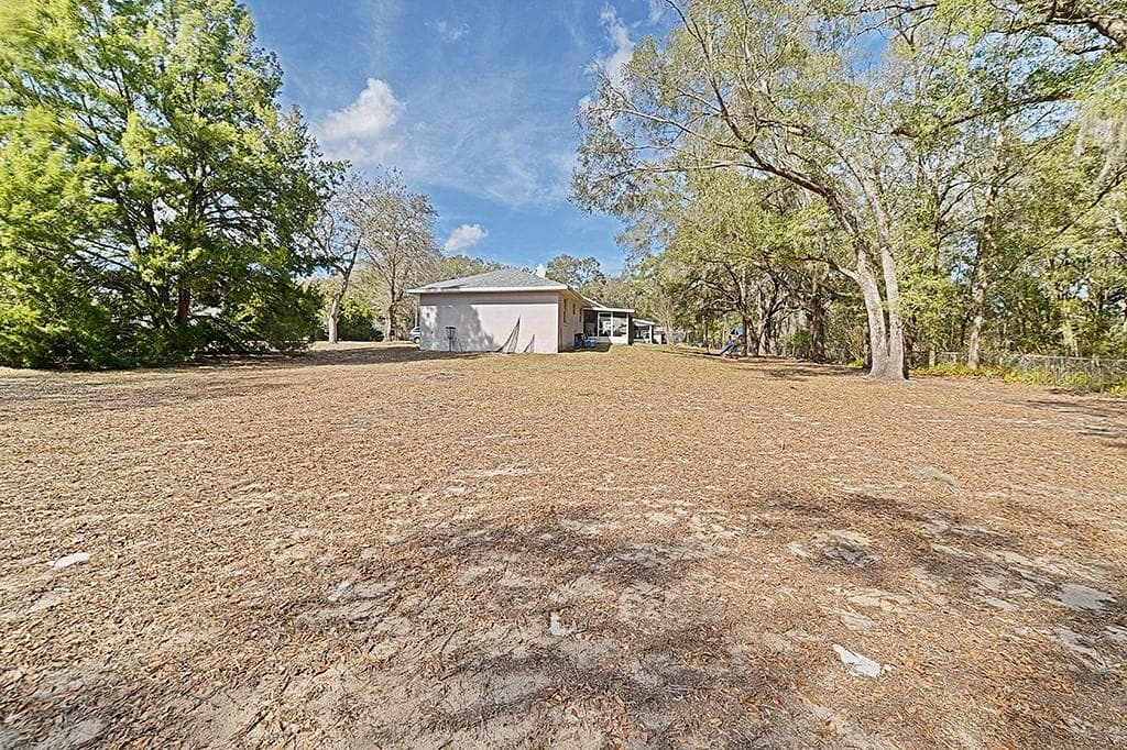 5025 HUMMINGBIRD AVENUE — photo 27 of 30