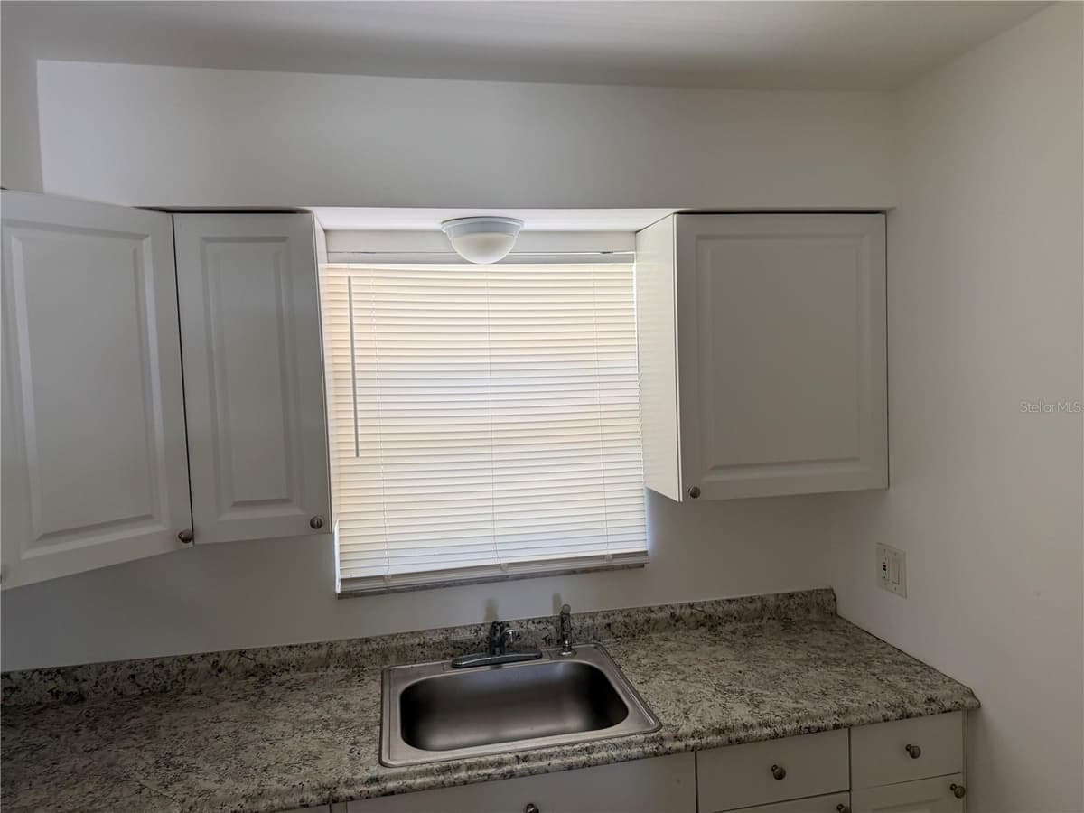 2185 3RD STREET — photo 13 of 16