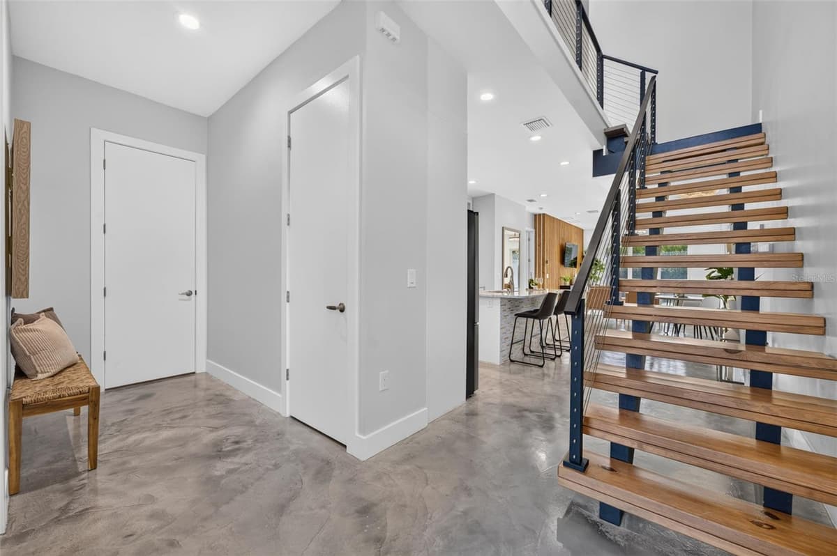 1424 RIDGEWOOD AVENUE — photo 4 of 51