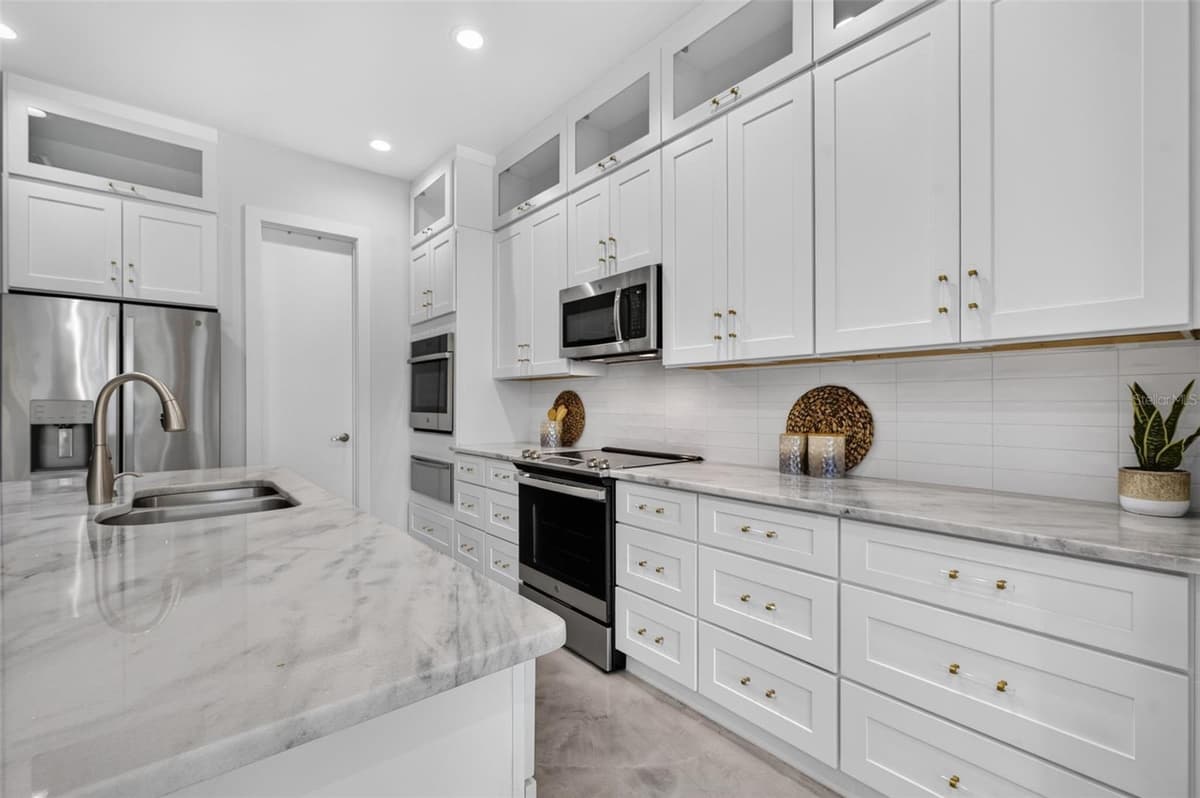 1424 RIDGEWOOD AVENUE — photo 9 of 51