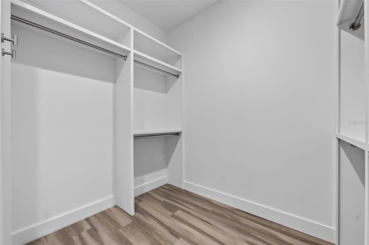 1424 RIDGEWOOD AVENUE — photo 36 of 51