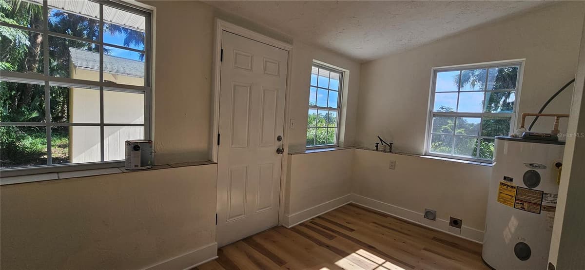 709 HIGHLAND STREET — photo 23 of 36