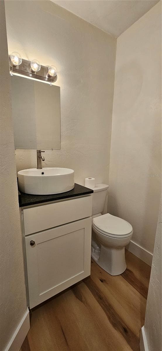 709 HIGHLAND STREET — photo 16 of 36