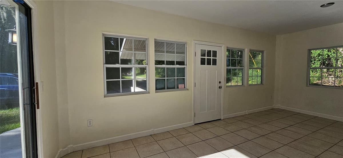 709 HIGHLAND STREET — photo 27 of 36