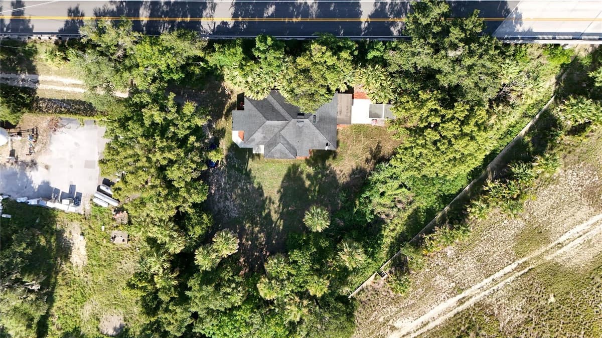 709 HIGHLAND STREET — photo 2 of 36
