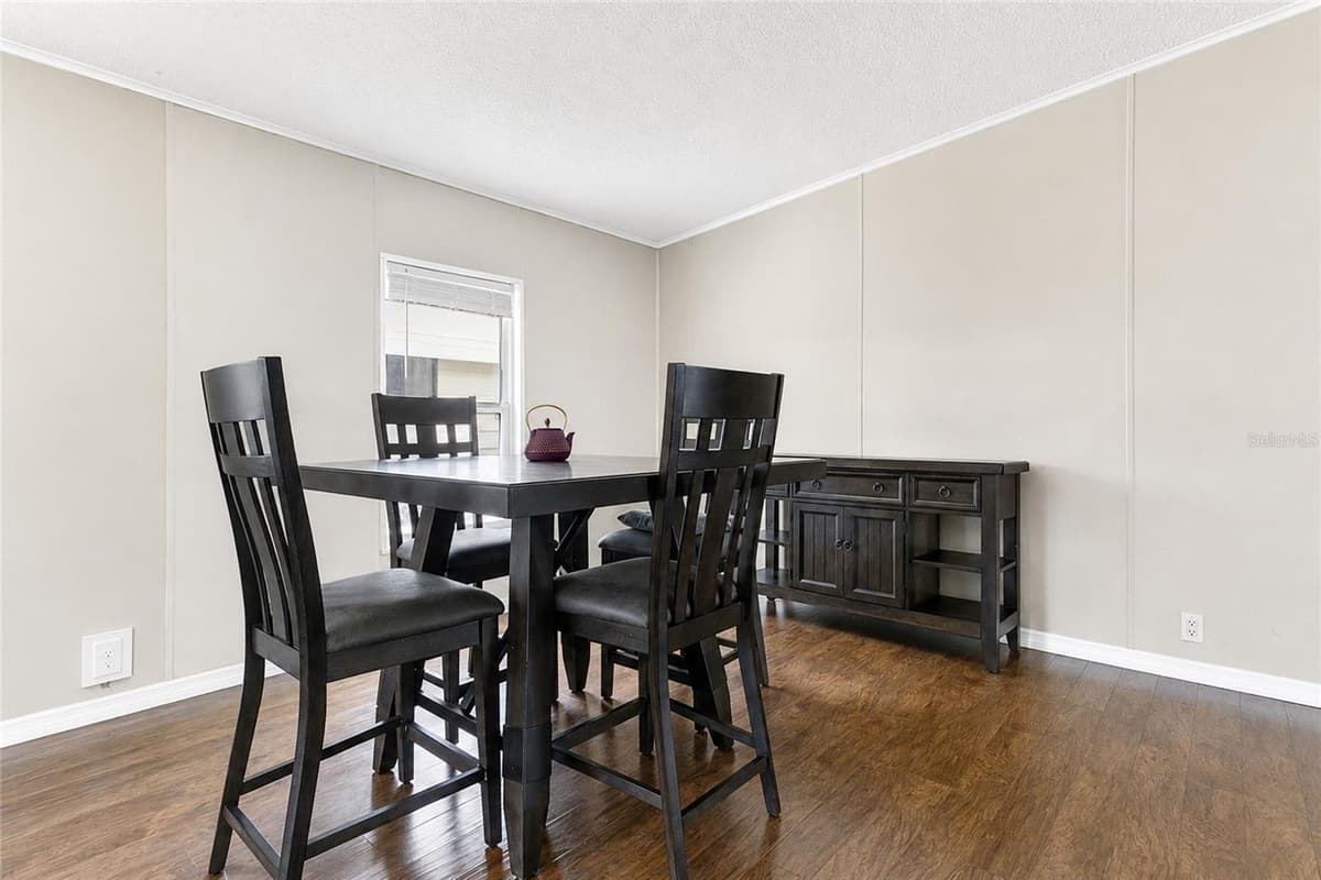 169 PINE TREE DRIVE — photo 7 of 35