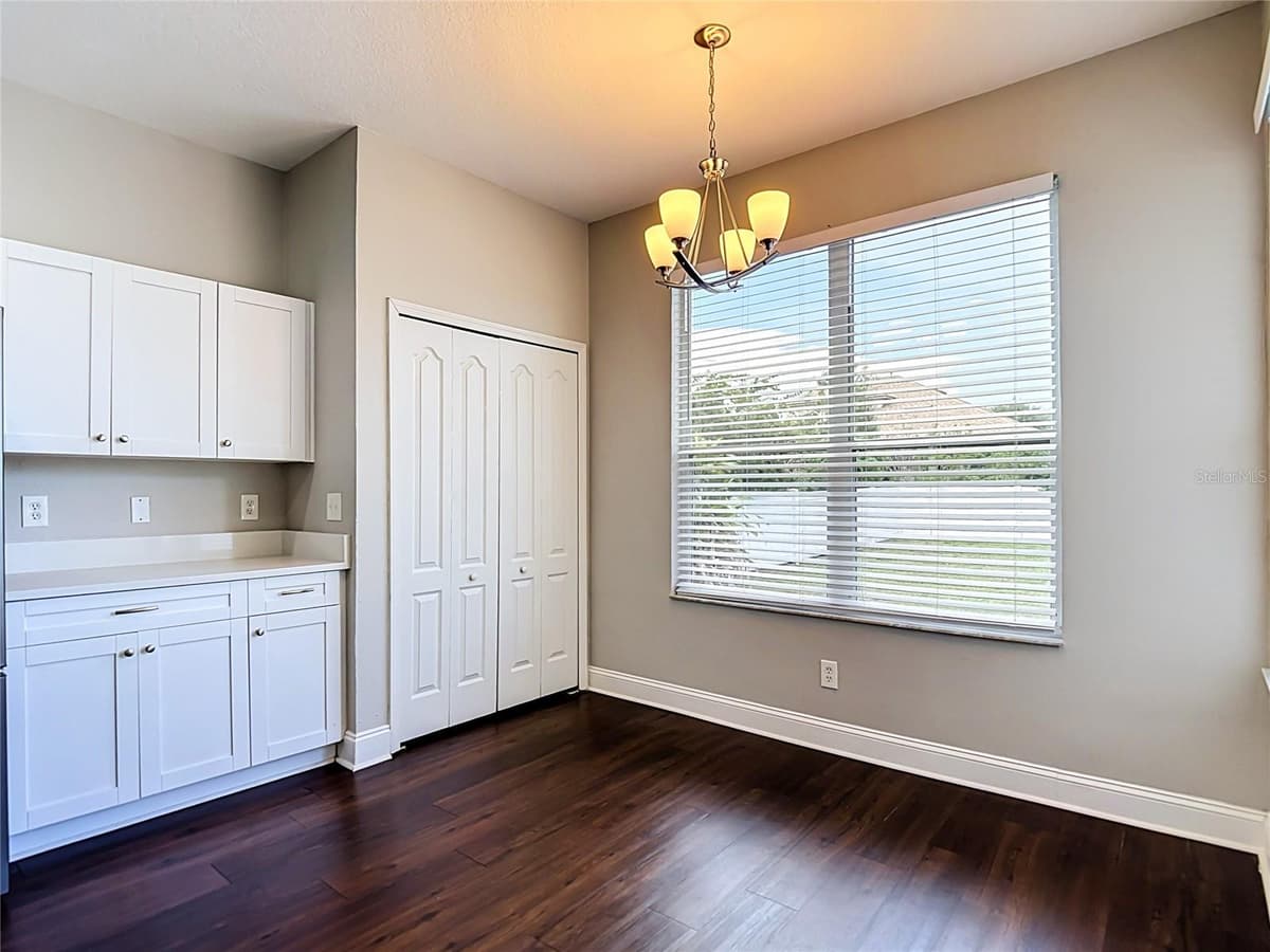 10739 EVENINGWOOD COURT — photo 12 of 43