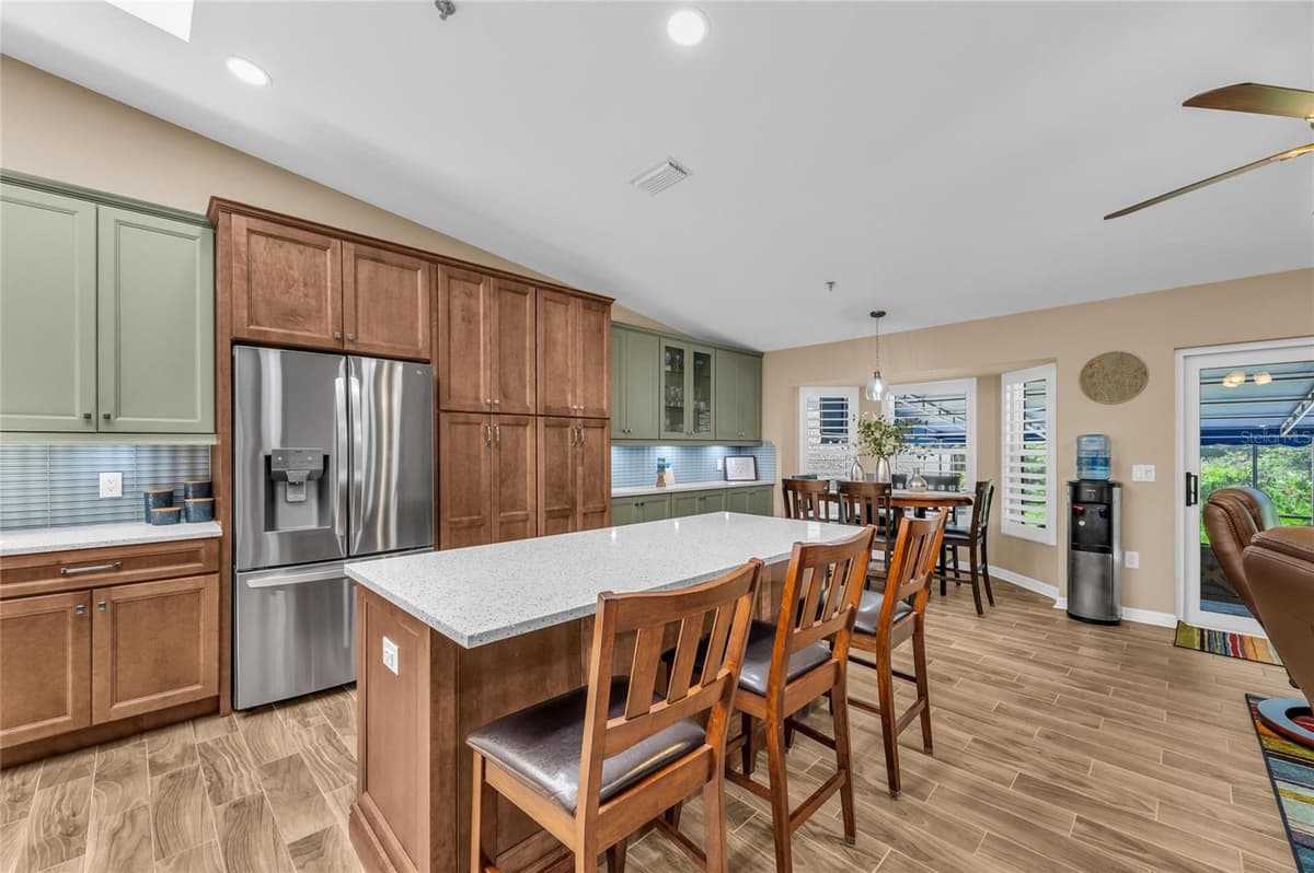 2350 HARBOUR OAKS DRIVE — photo 16 of 85