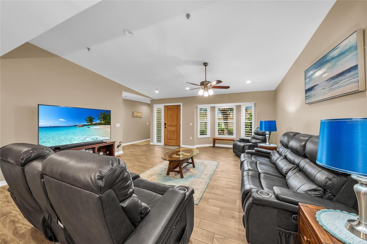 2350 HARBOUR OAKS DRIVE — photo 7 of 85