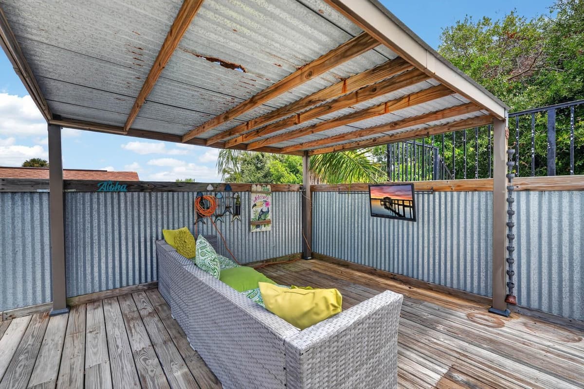 2071 PENINSULA DRIVE — photo 43 of 53