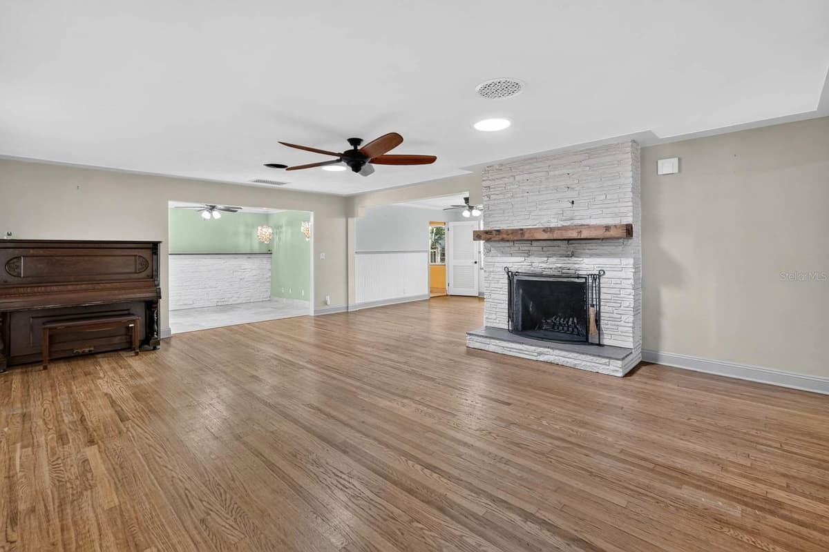 2071 PENINSULA DRIVE — photo 12 of 53