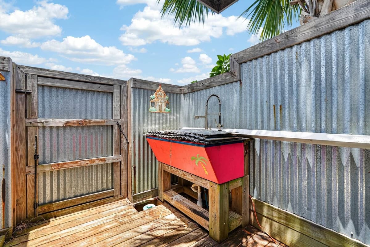 2071 PENINSULA DRIVE — photo 45 of 53