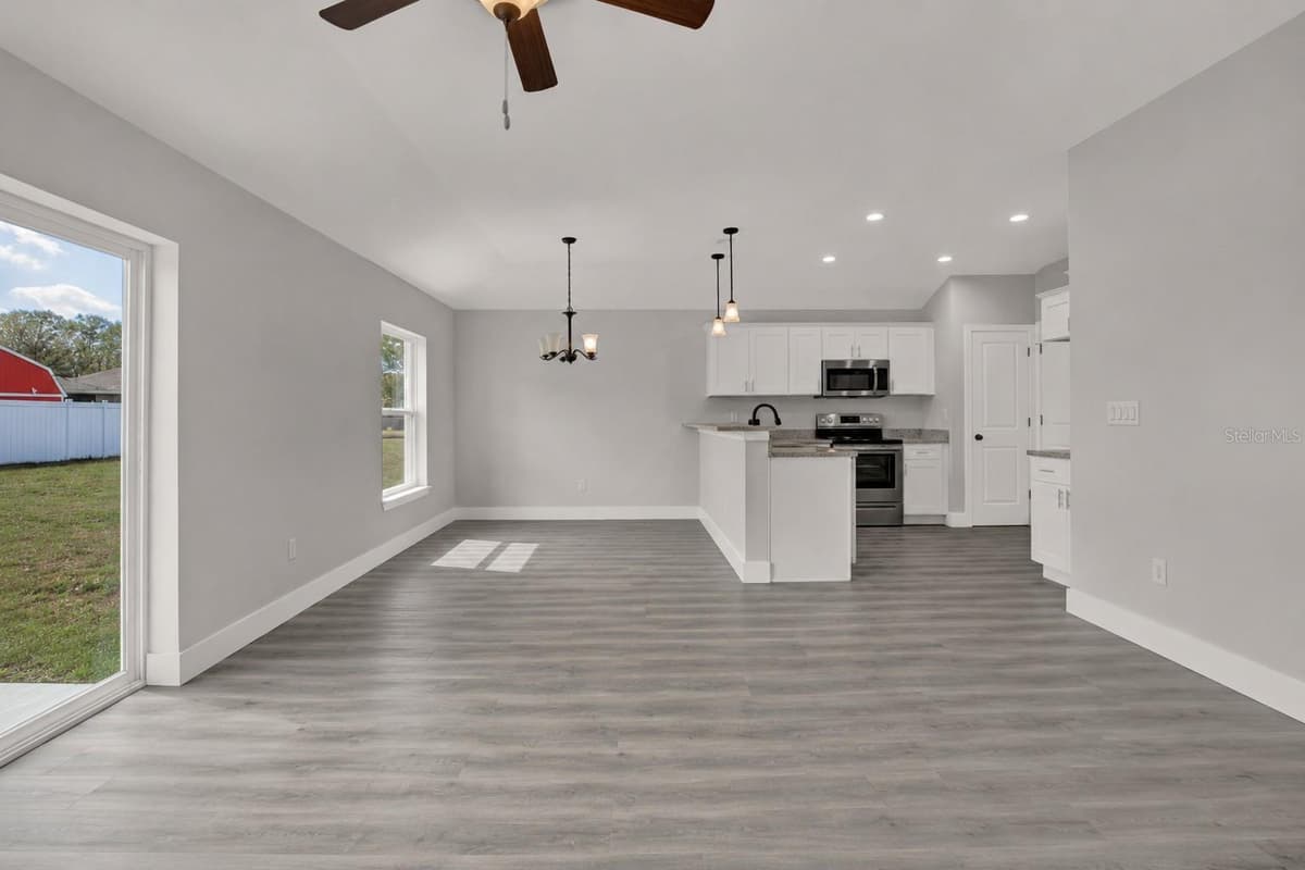 4368 MERCEDES STREET — photo 17 of 19