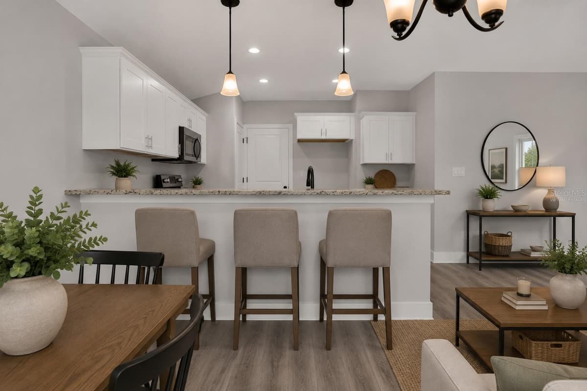 4368 MERCEDES STREET — photo 4 of 19