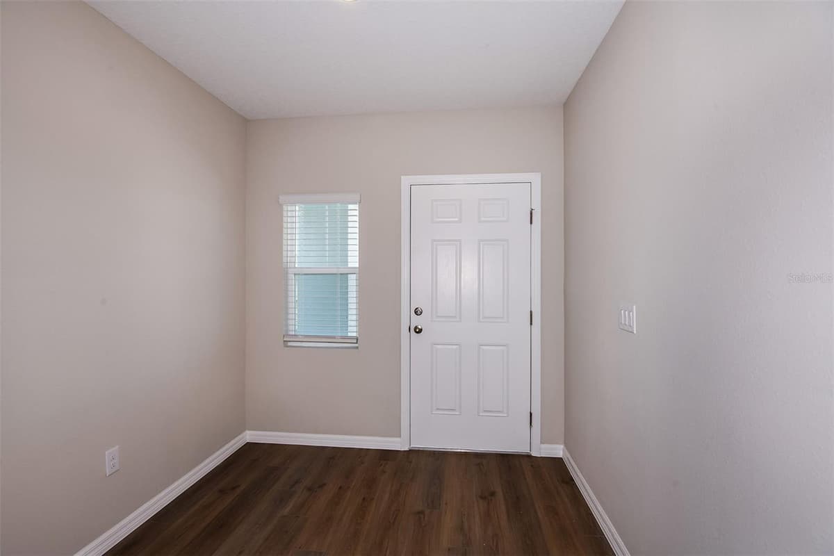 36613 SAGEMOOR DRIVE — photo 23 of 30