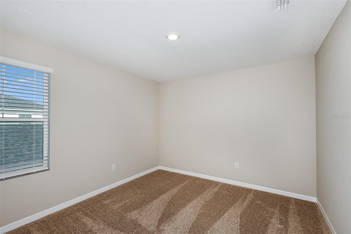 36613 SAGEMOOR DRIVE — photo 17 of 30