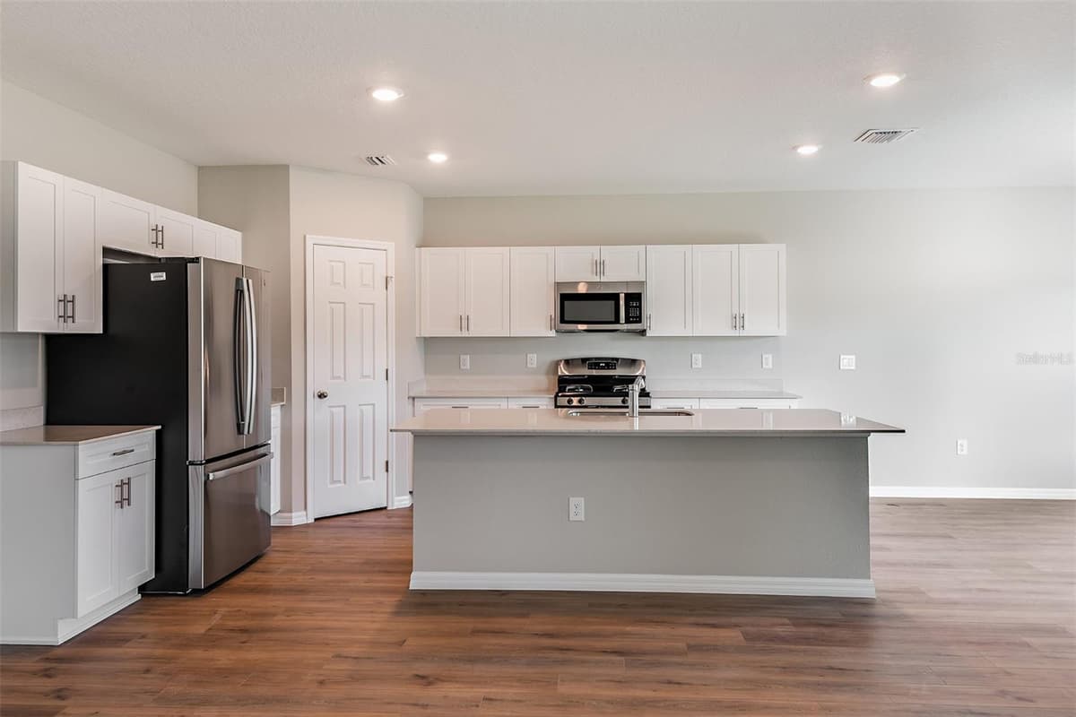 36613 SAGEMOOR DRIVE — photo 10 of 30