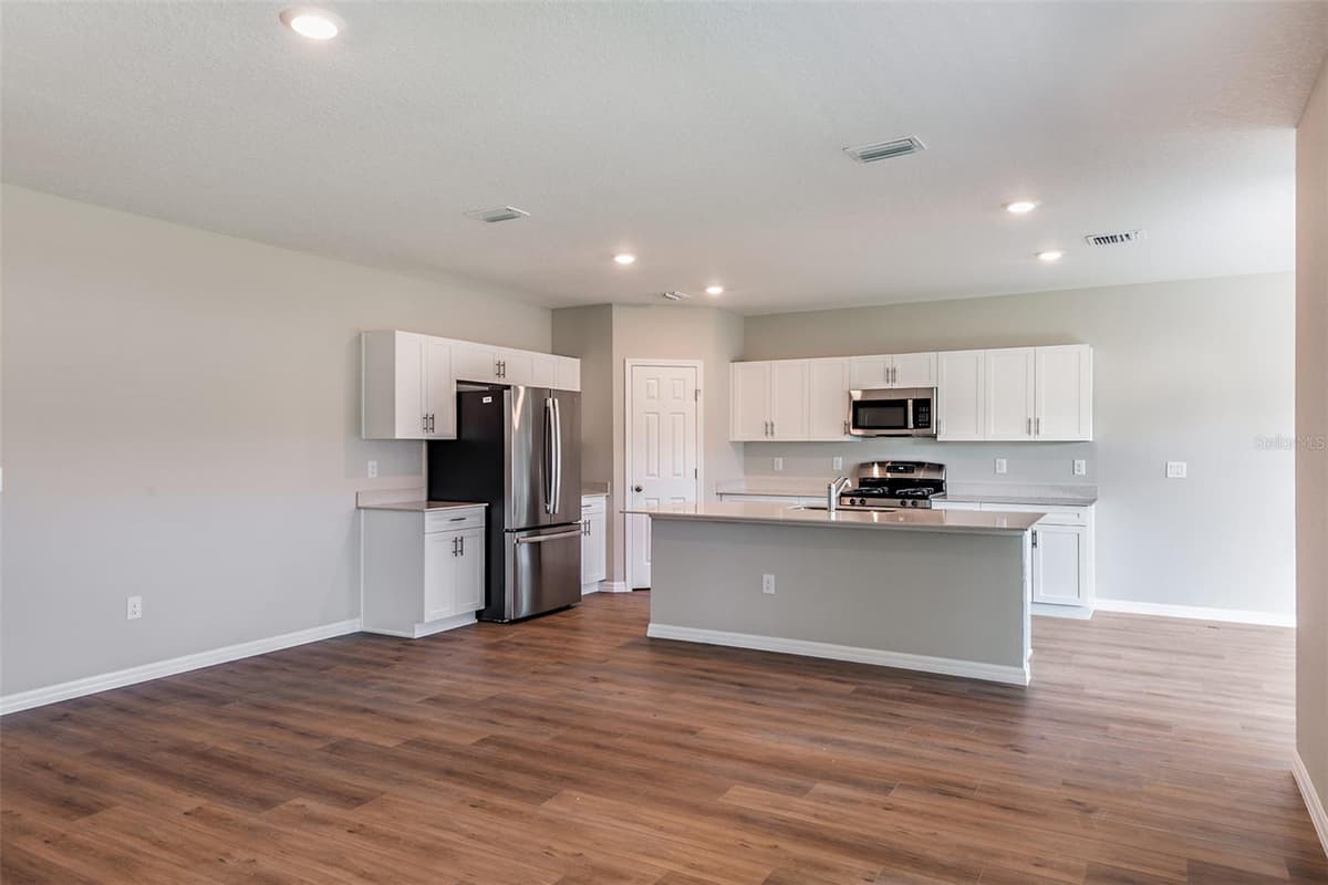 36613 SAGEMOOR DRIVE — photo 8 of 30