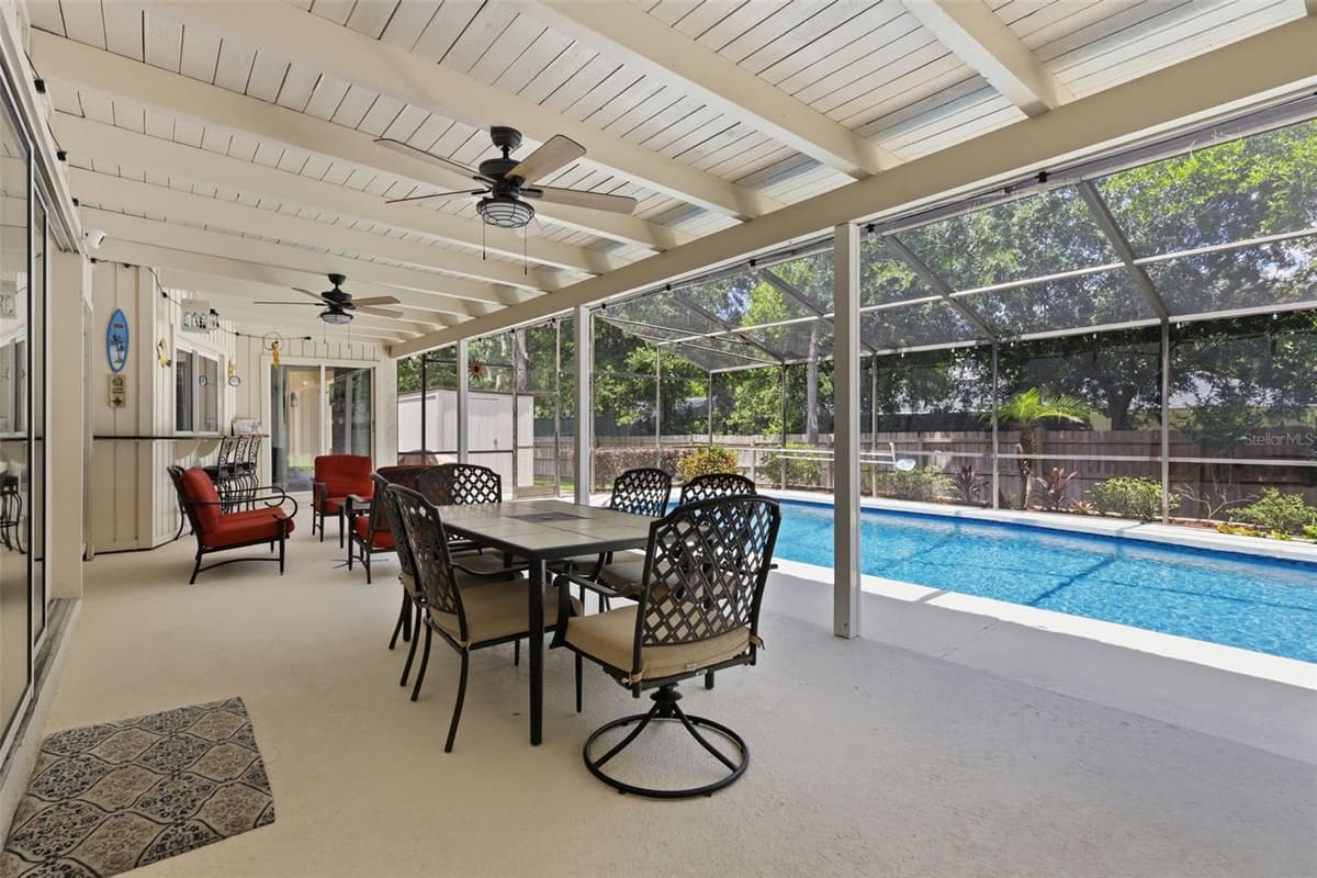 210 RIDGEWOOD COURT — photo 33 of 48