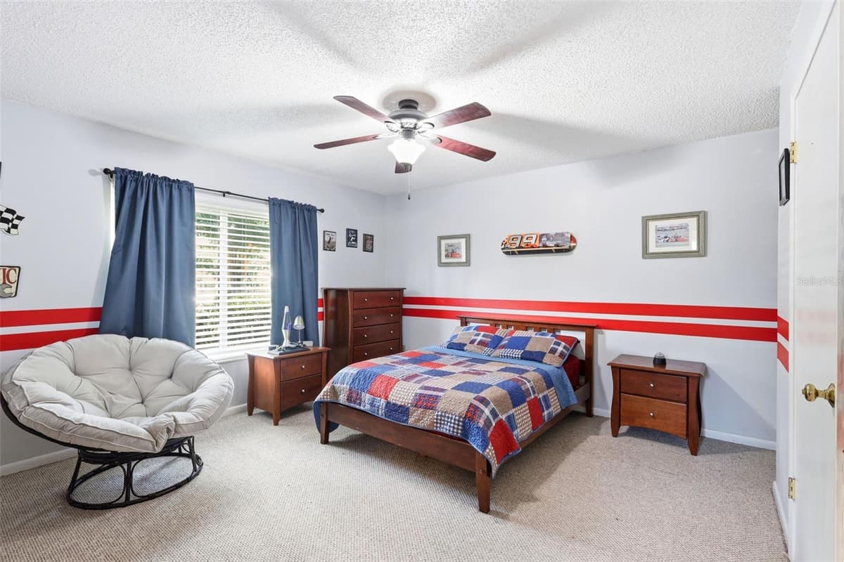 210 RIDGEWOOD COURT — photo 27 of 48
