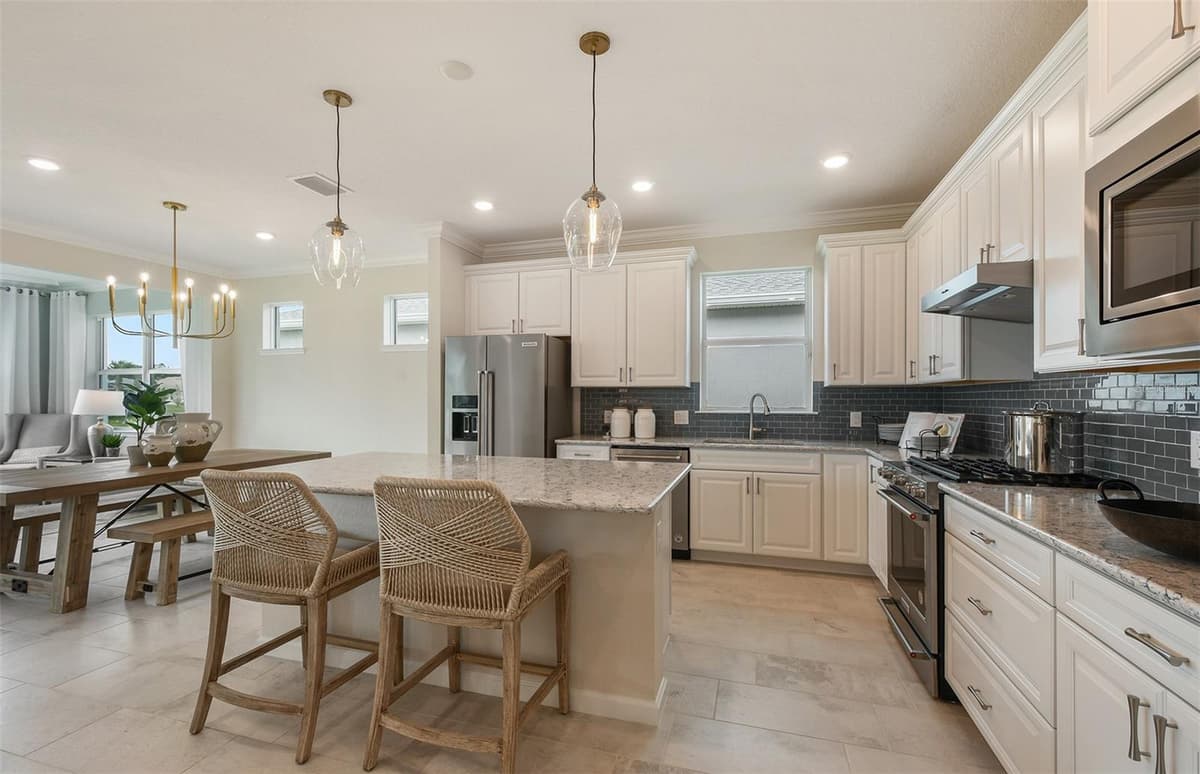 9118 SERENADE DRIVE — photo 12 of 42