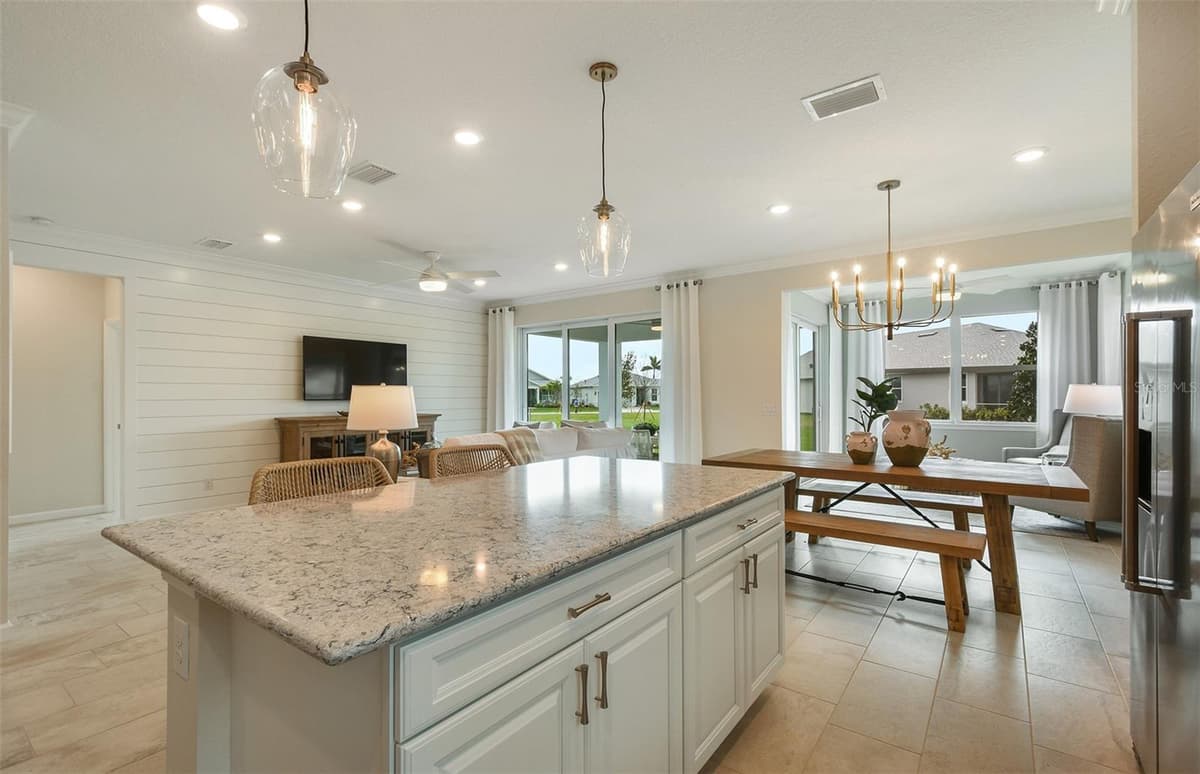 9118 SERENADE DRIVE — photo 17 of 42