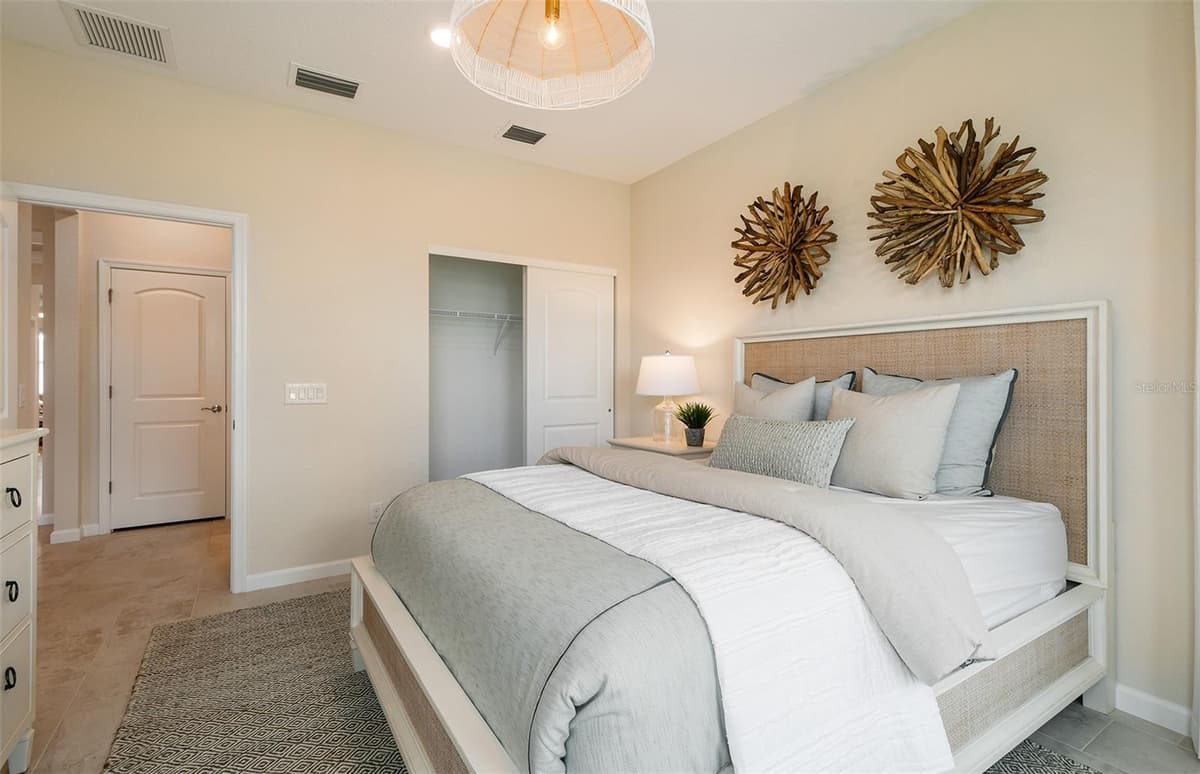 9118 SERENADE DRIVE — photo 37 of 42