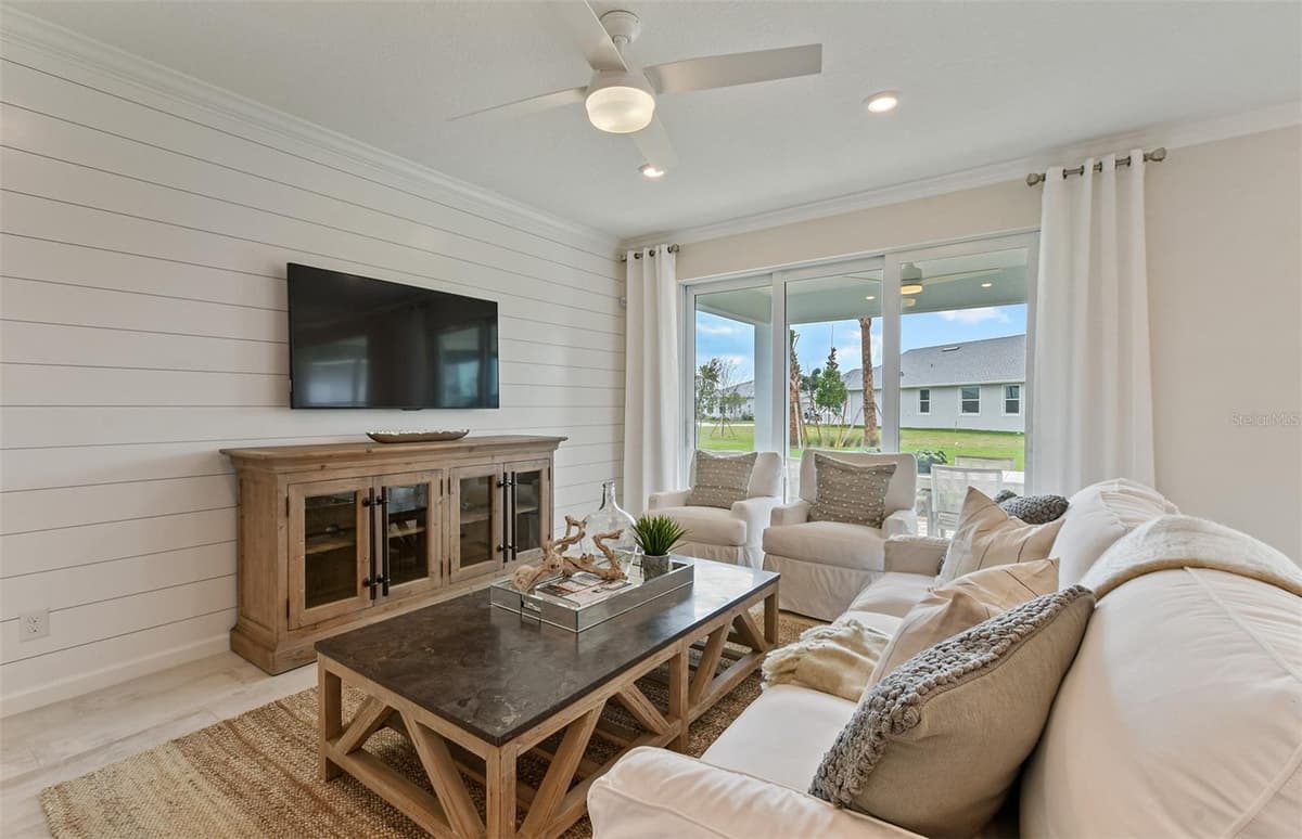 9118 SERENADE DRIVE — photo 23 of 42